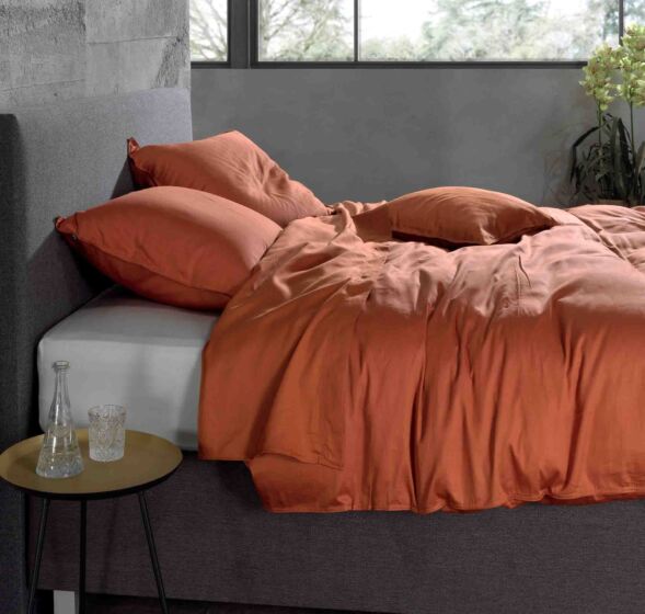 klok Turbulentie met de klok mee Zo!Home Satinado Dekbedovertrek Copper Orange | Swiss Sense