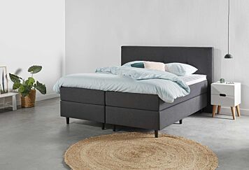 Aanwezigheid Manoeuvreren Vertrek naar Een boxspring of ledikant, wat is het verschil? | Swiss Sense Aanwezigheid Manoeuvreren Vertrek naar Een boxspring of ledikant, wat is het verschil? | Swiss Sense