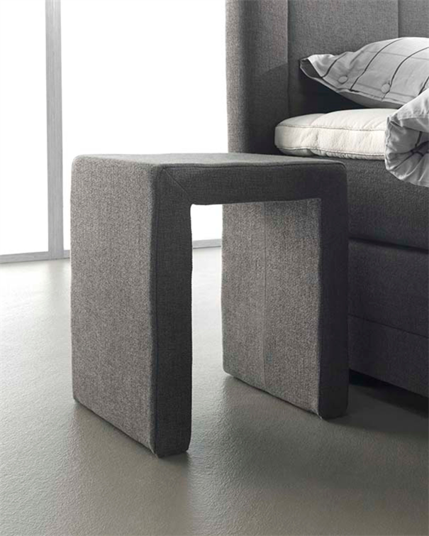 Hocker Square Gestoffeerd | Swiss Sense product afbeelding