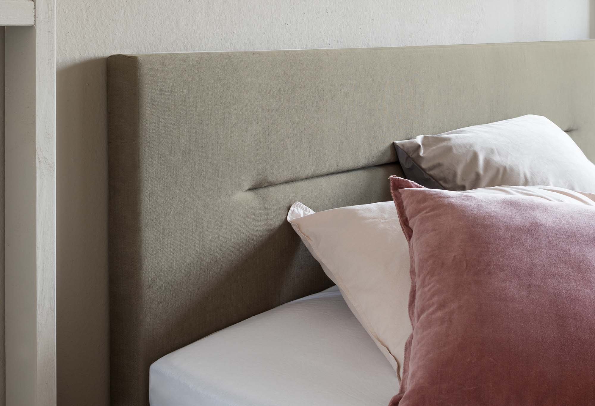 Boxspring Lifestyle by vtwonen Cinnamon | Swiss Sense