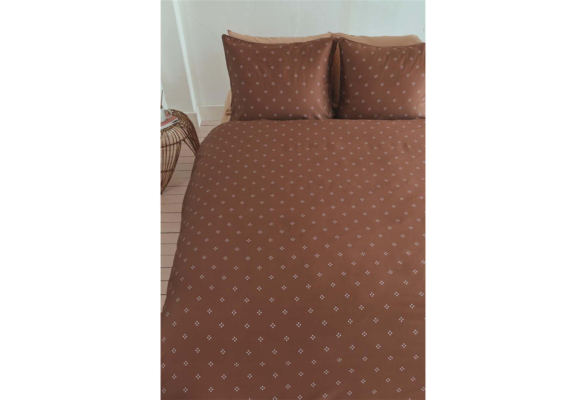 vt wonen Sticking Dots Dekbedovertrek Terra | Swiss Sense