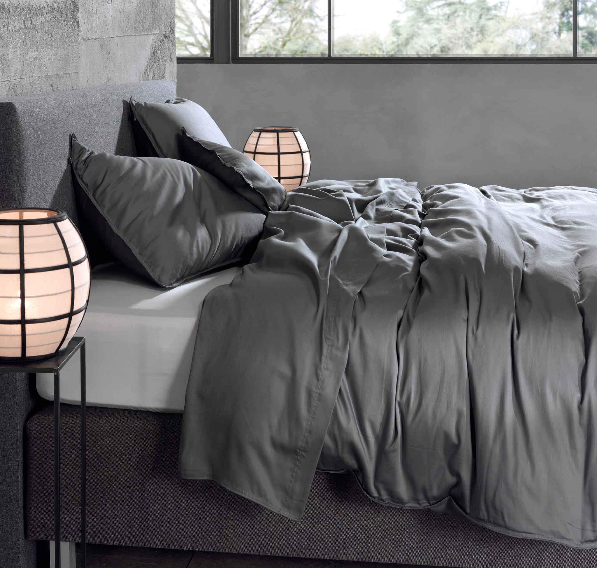 ZoHome Satinado Dekbedovertrek - Tweepersoons - 200x200/220 cm - Classic Anthracite