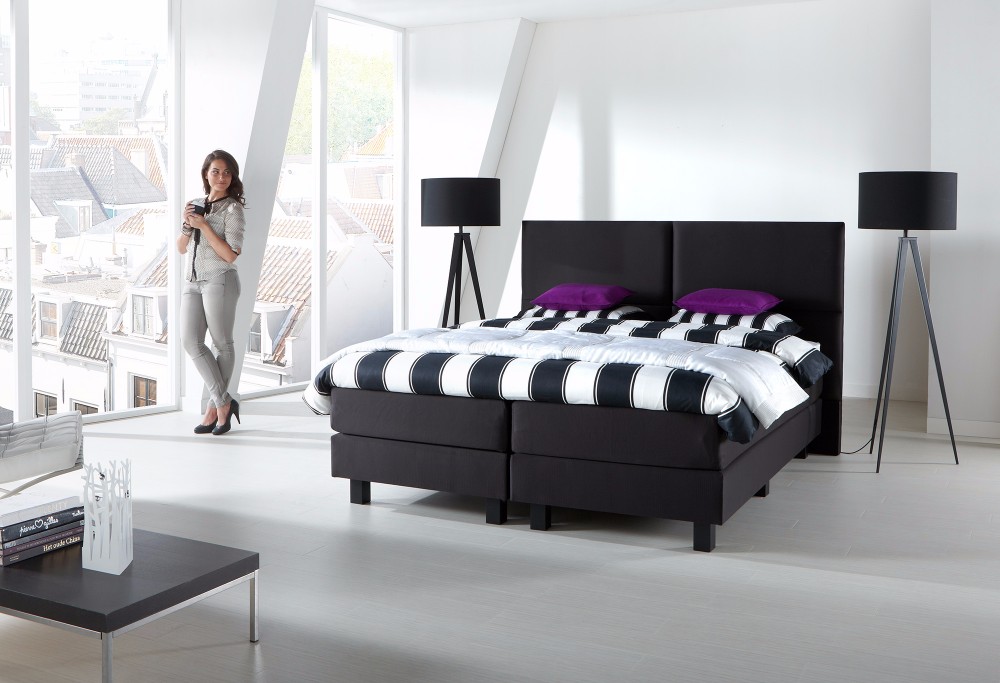 Zwarte boxspring Savelli Quadro