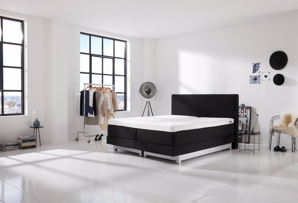 Zwarte Boxspring home 460