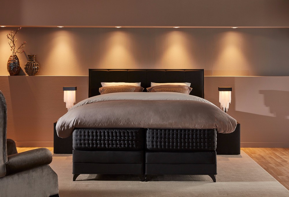 zwarte boxspring Royal Continental