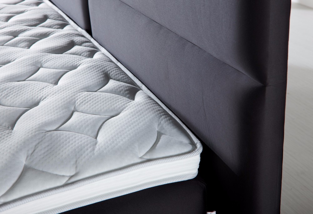 Zwarte boxspring Savelli Quadro