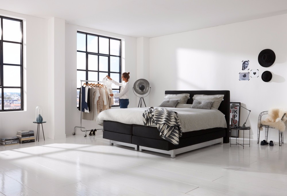 Zwarte Boxspring home 460