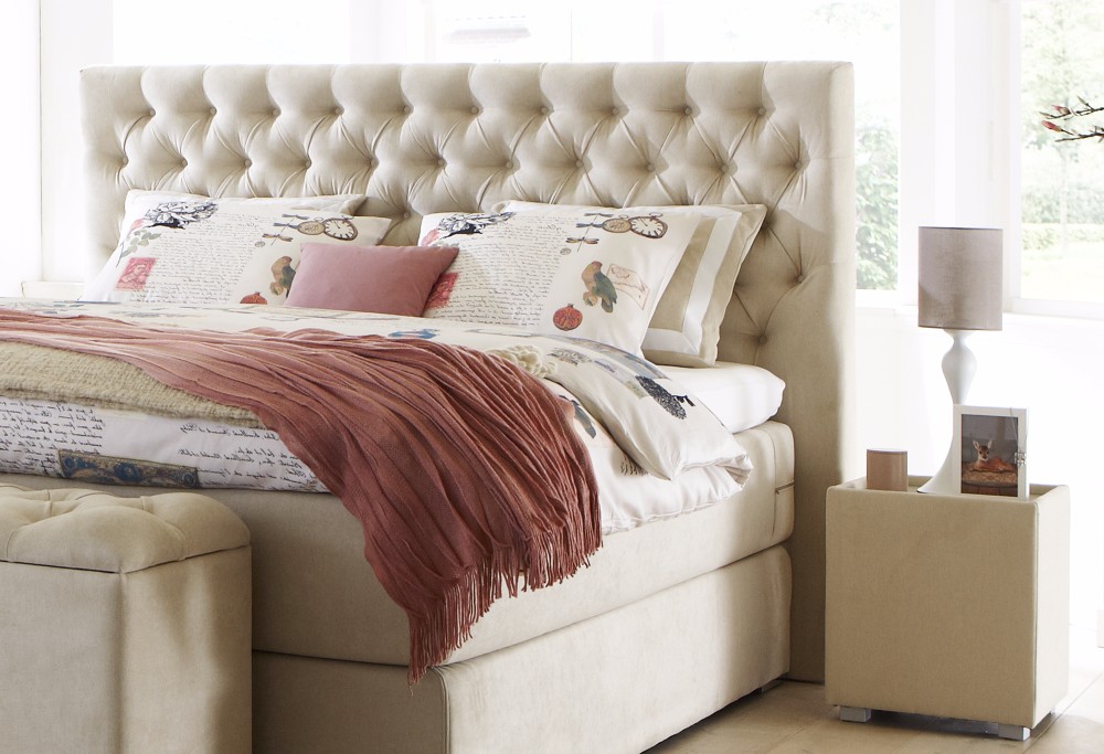 Beige boxspring Capella Estello