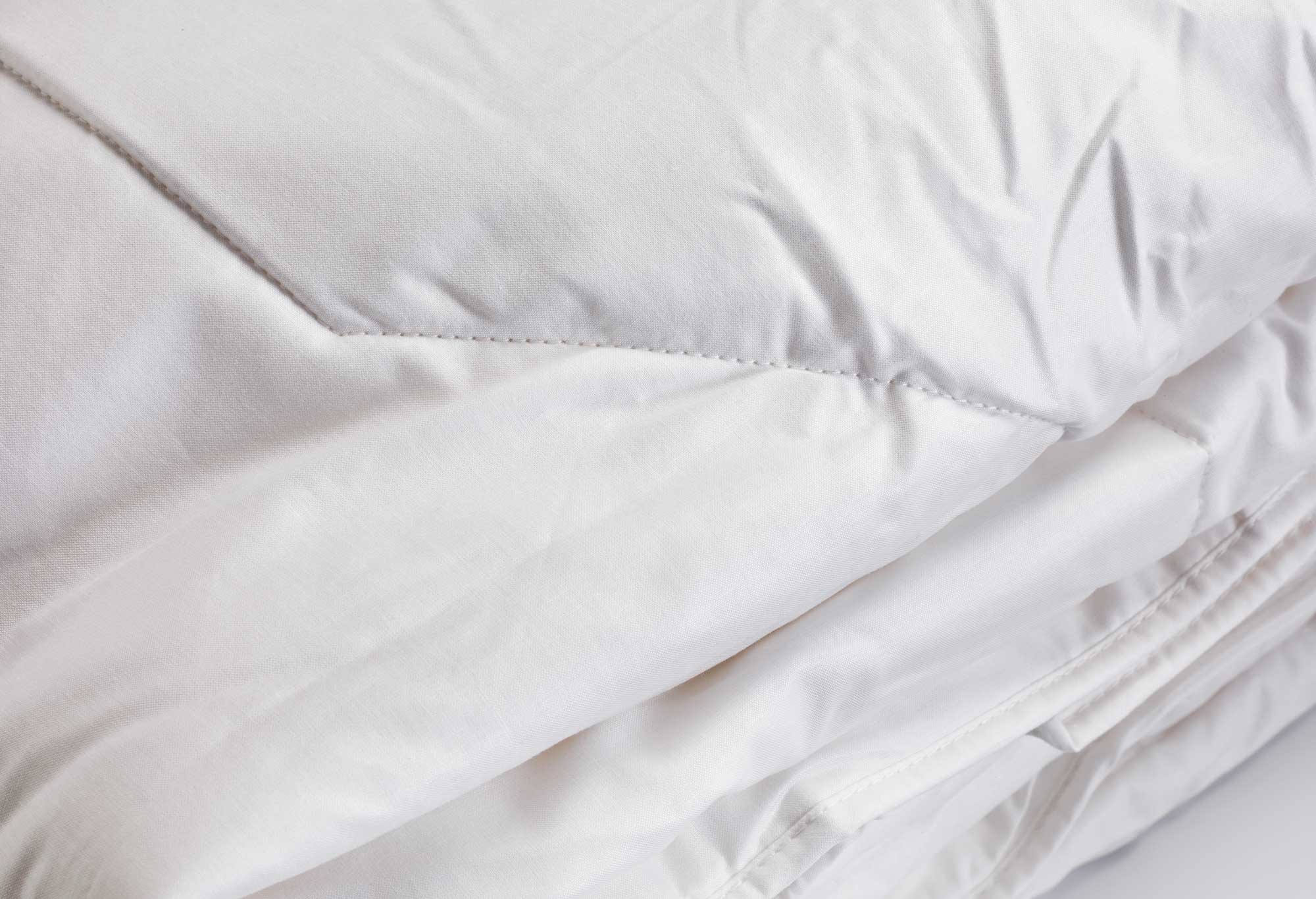 Dixxius Zomer Dekbed Bamboe Deluxe | Swiss Sense