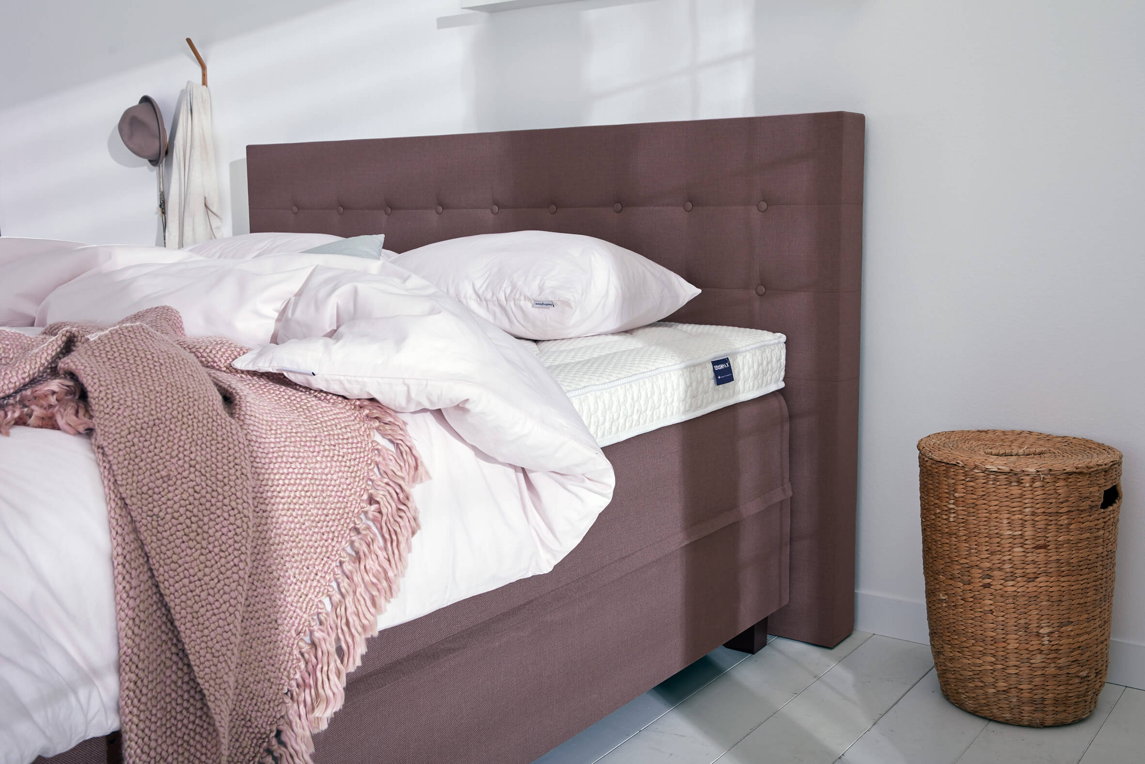 Grijze Boxspring Home 195
