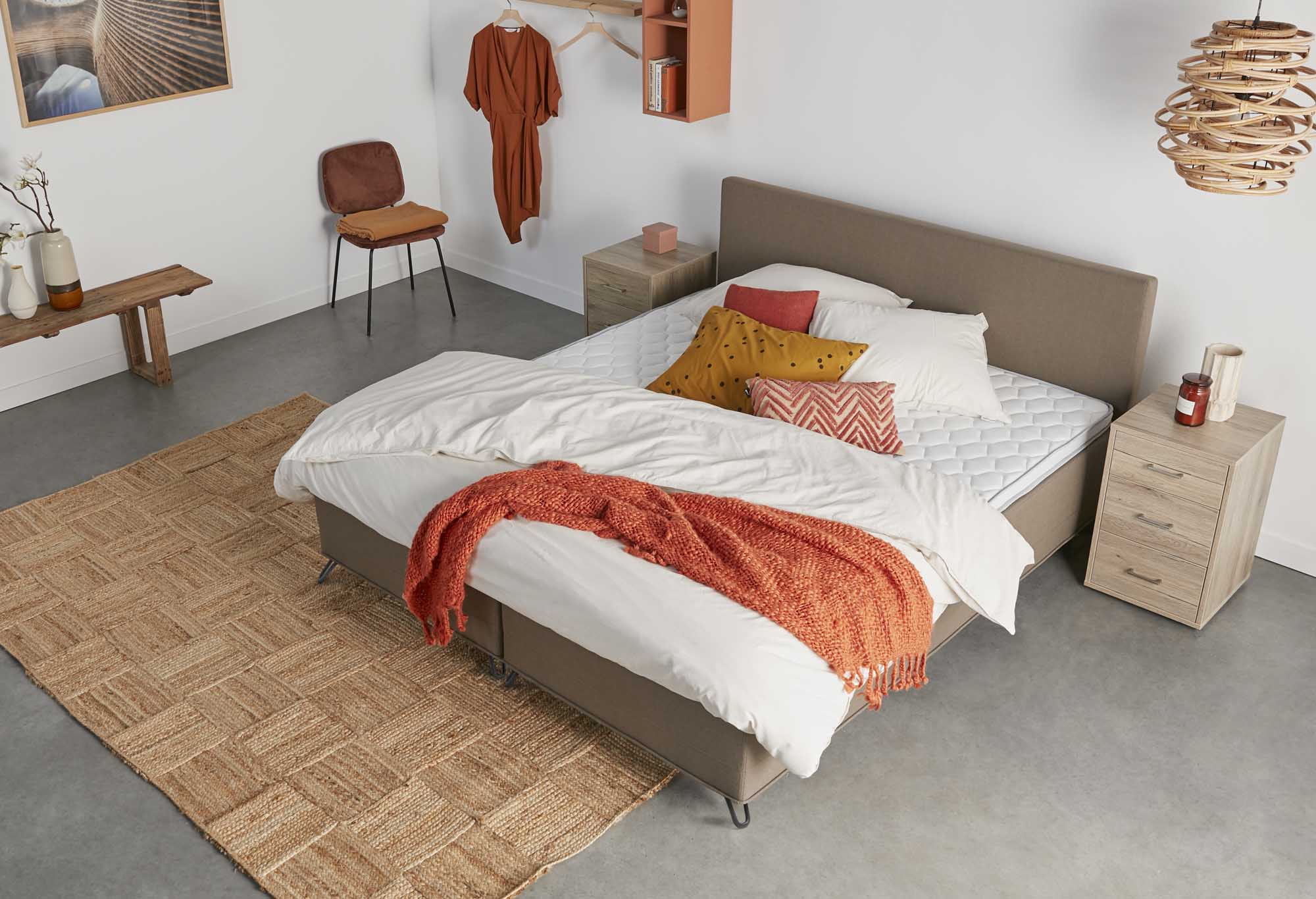 webonly 0000 rest wire topshot Boxspring Web-Only Rest Deluxe | Swiss Sense